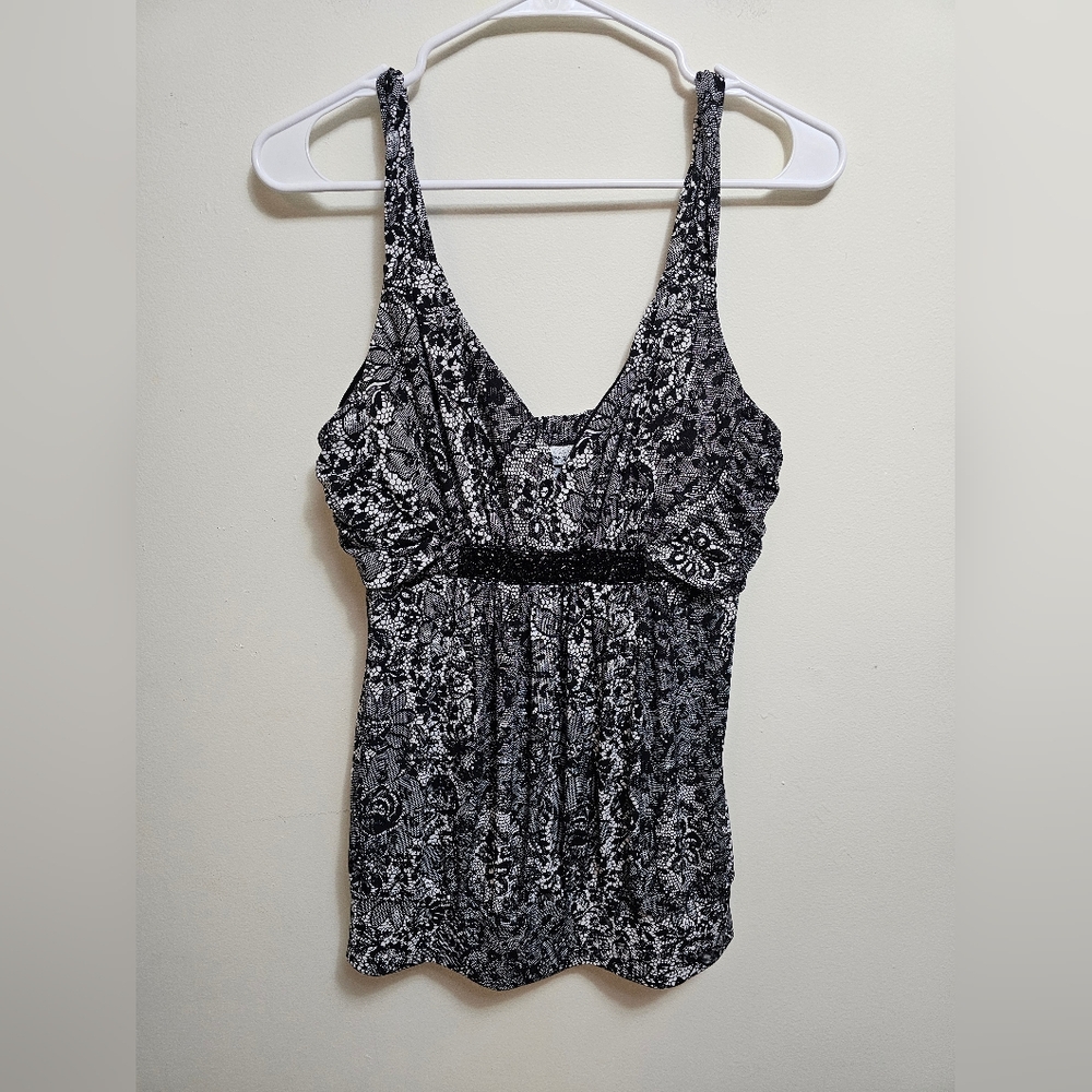 Elegant Black and White Women's Top